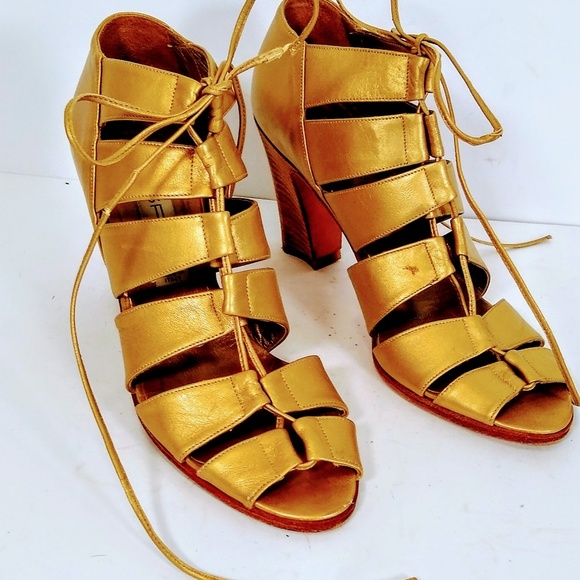 Via Spiga gold chunky tie up heels! - Picture 5 of 8